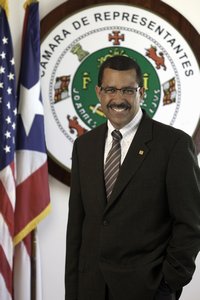 Foto de Hon. Bernardo Márquez García