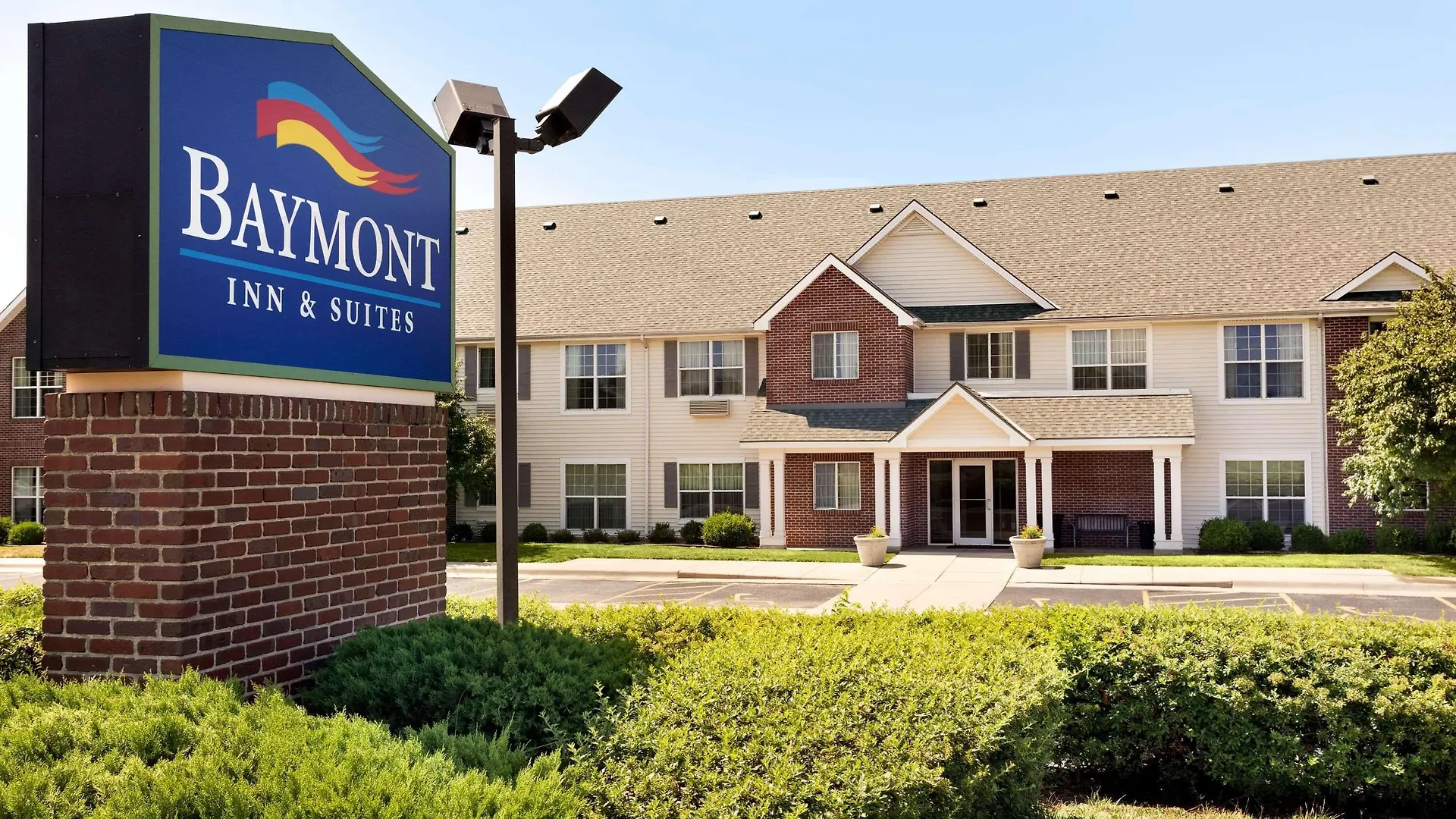 5 Smart Design Hotels Near Great Plains Nature Ctr Worth Booking