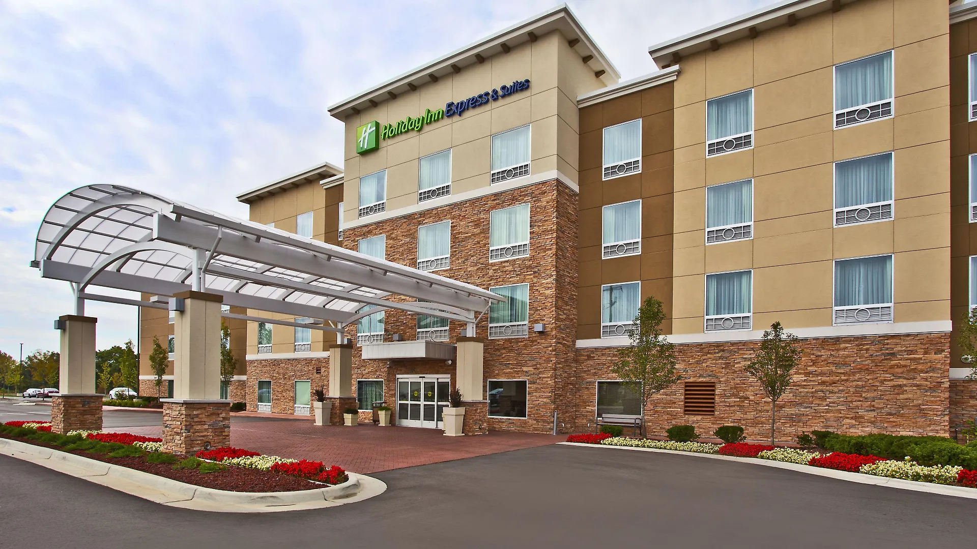 5 Smart Design Hotels Near U of M Law School Worth Booking