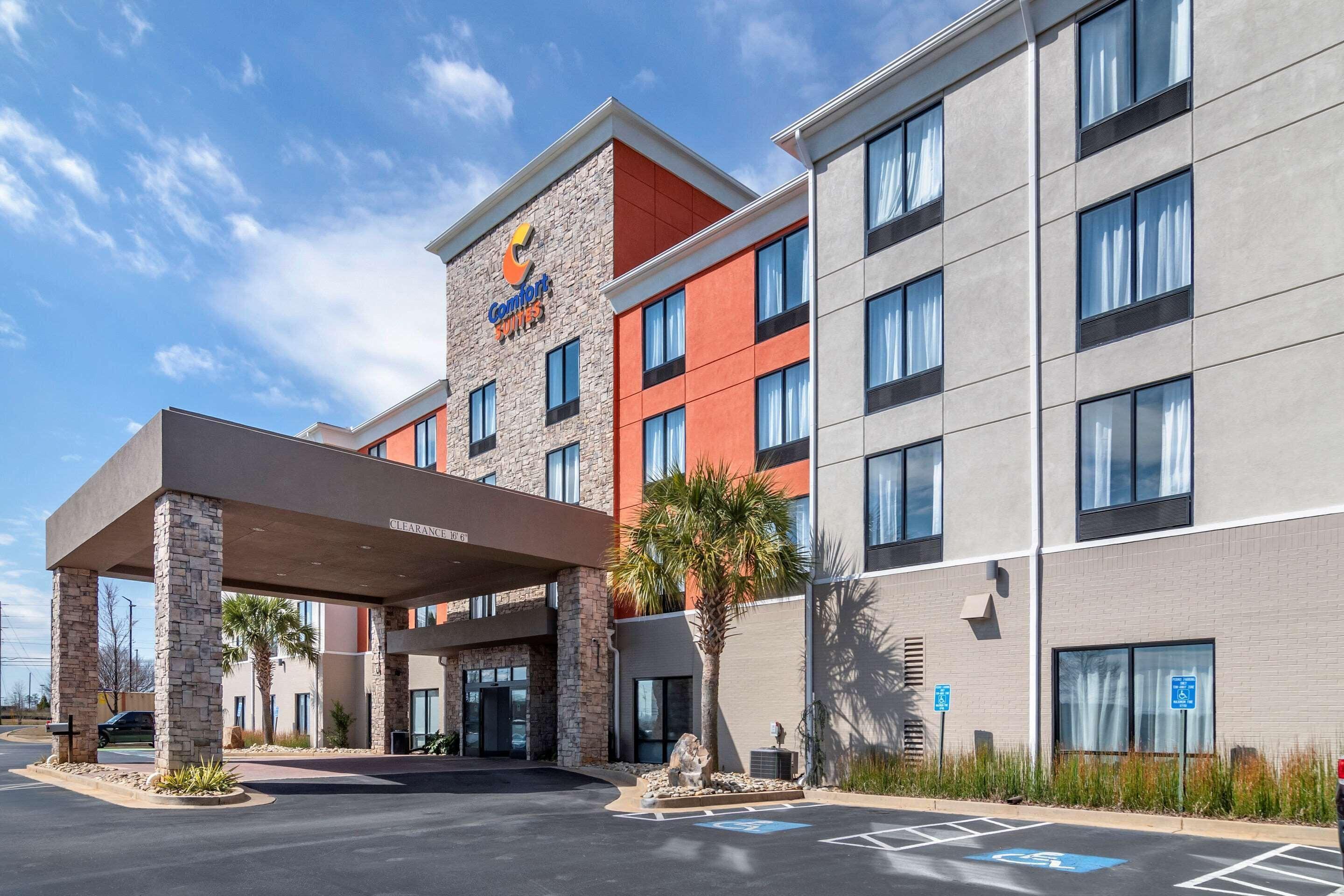 5 Business Hotels Close to Alexander Park, McDonough